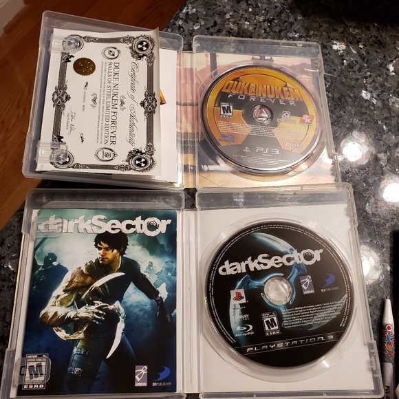 DUKE NUKEM N DARKSECTOR PS3 GAMES - Picture 2 of 7